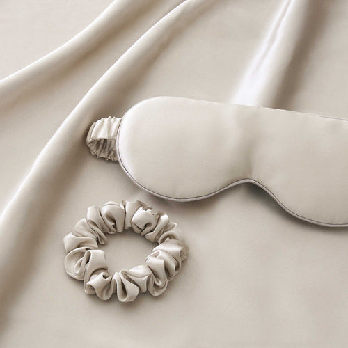 19 Momme Silk Gift Set - Pillowcase, Eyemask and Hair Tie - Champagne - DUSK