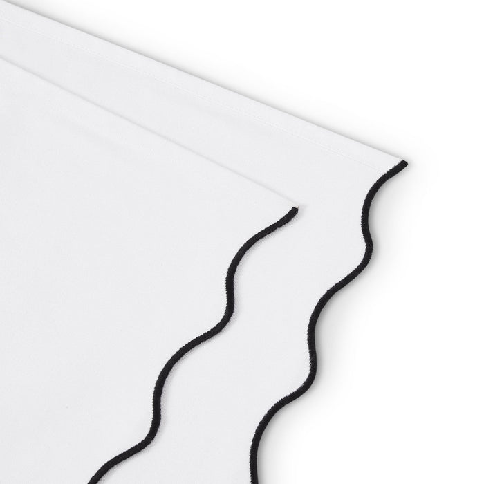 Scallop Edge Table Runner - Off White/Black - DUSK